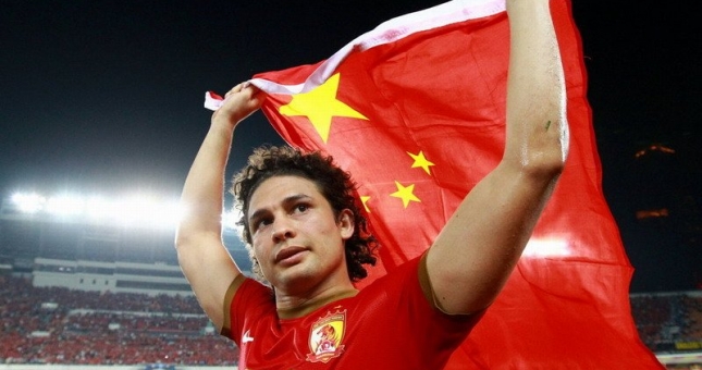 Sao Trung Quốc nhập tịch lên tiếng sau 'mưa lời khen' tại World Cup 