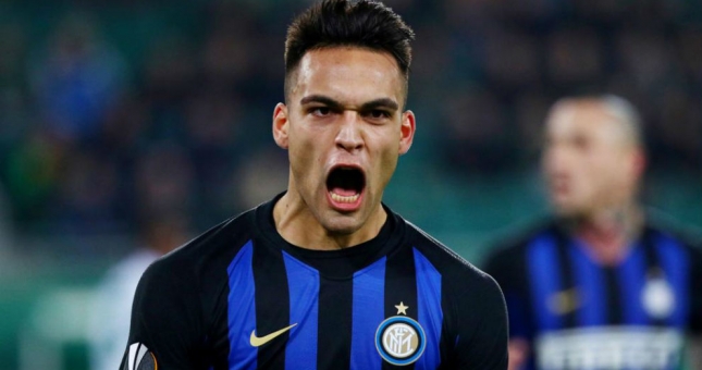 Inter phá kỉ lục sau 49 năm, dù ngã gục cay đắng trước Barca