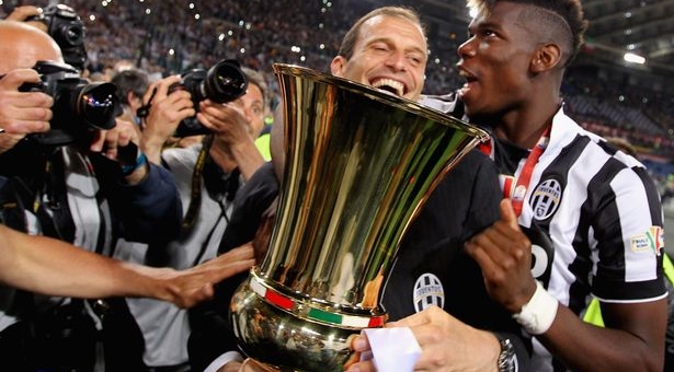 Thầy cũ của Pogba học tiếng Anh, chờ 'ghế nóng' MU  