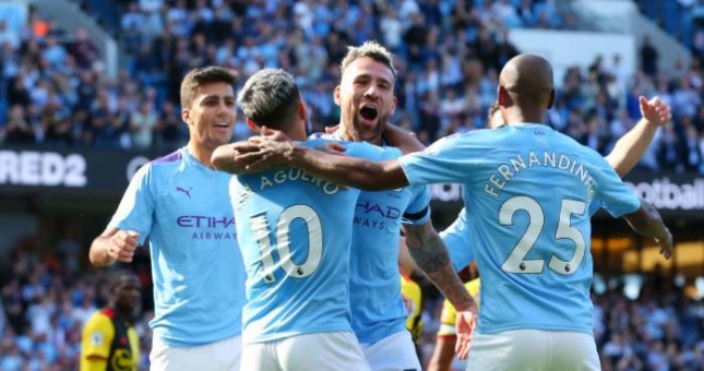 Man City vs Wolves: Trừng phạt 'kẻ thù của ông lớn'