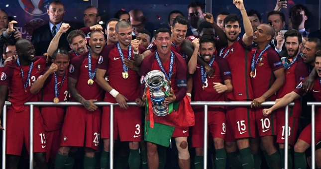 CHÍNH THỨC: Xác định 6 bảng đấu EURO 2020, Bồ Đào Nha lọt bảng tử thần