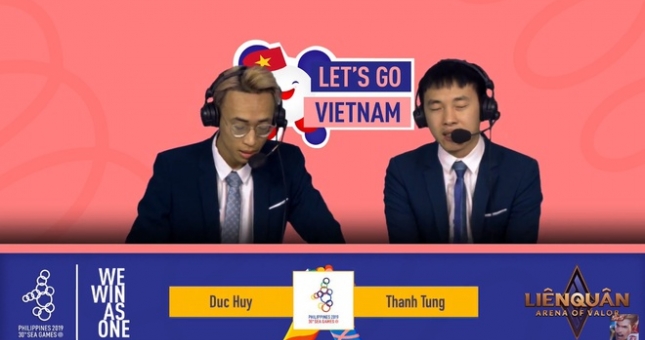 BLV Việt bật khóc trên sóng trực tiếp sau thất bại của đội nhà