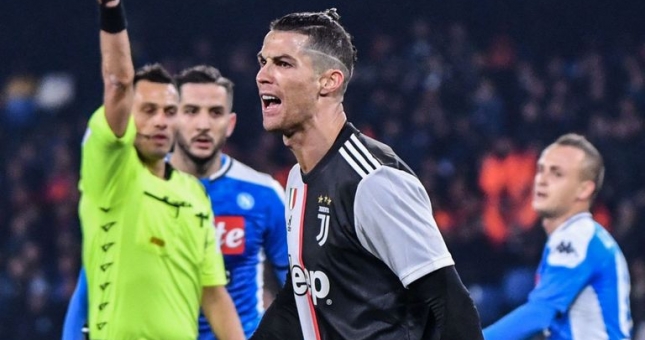 Ronaldo nổ súng, Juventus vẫn gục ngã trước Napoli