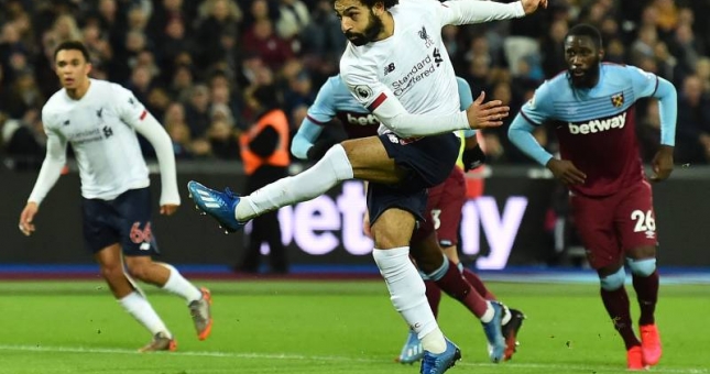 Salah tỏa sáng rực rỡ, Liverpool xây chắc ngôi đầu 