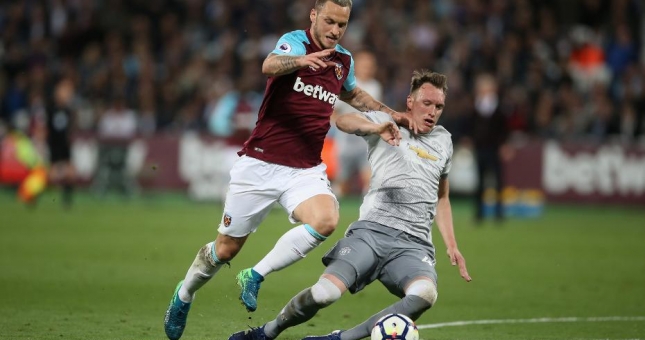 Máy bay không thể cất cánh, cựu sau NHN thấp thỏm chung sống cùng corona