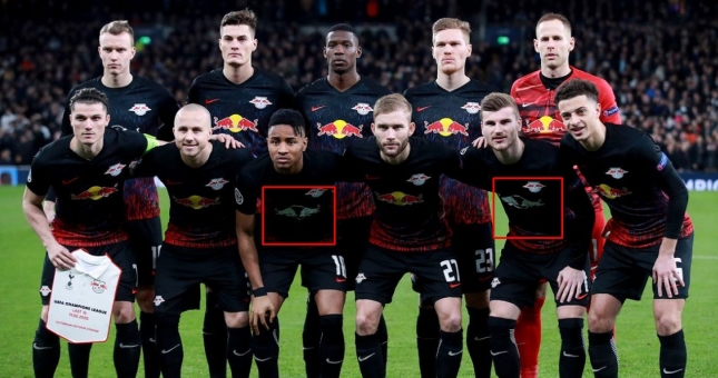 Vì sao CLB Leipzig mặc áo lộn xộn đấu Tottenham tại C1?