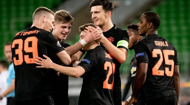 MU đặt 1 chân vào tứ kết với 'bàn tay nhỏ' tại pháo đài Linzer