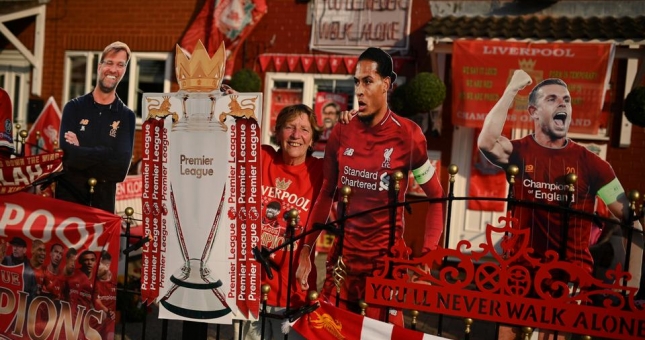 Hàng loạt CLB Anh nhận tiền từ Liverpool sau chức vô địch