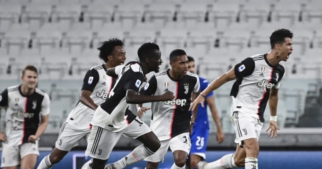 Cagliari vs Juventus: Tất cả vì Ronaldo