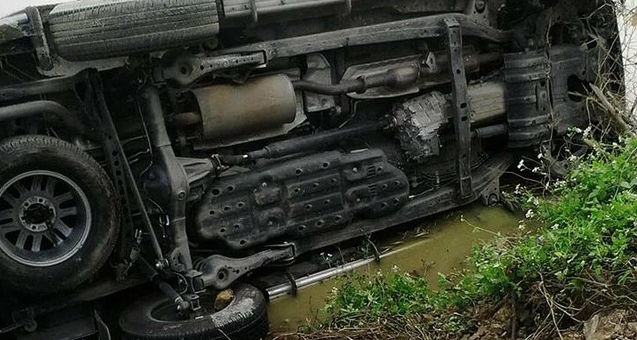 'Thánh lật' Fortuner 'lội ao tắm bùn' ngày mùng 4 Tết