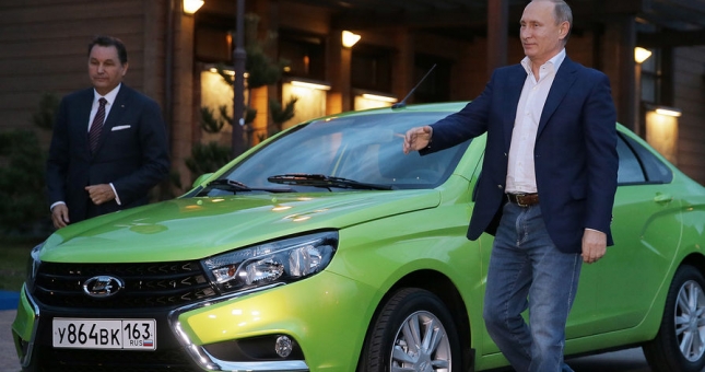 Xe Nga không cứu được 'giấc mơ xe hơi' của người Việt