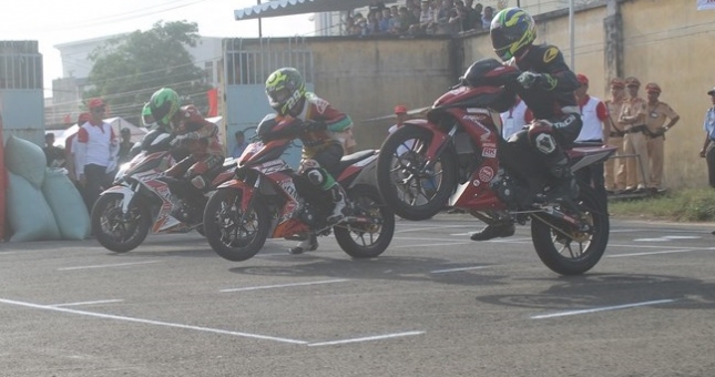 Honda Việt Nam 'khai xuân' mùa đua xe 2017 đầy kịch tính