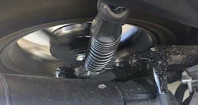 Lò xo xe NVX 155 cong: Yamaha 'chối ngoay ngoảy' lỗi này