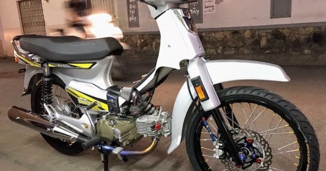 Vì sao chiếc Honda Dream II này có giá tới hơn 200 triệu ?