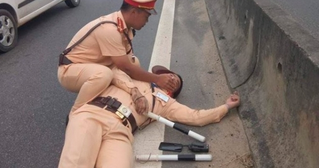 Nghi vấn xe container cố tình giết CSGT trên đường quốc lộ