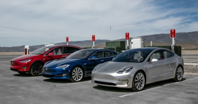 Ô tô điện về Việt Nam: Xe 2 tỷ vừa đi vừa lo chết máy