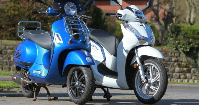 Liệu Vespa GTS 300 có 'cửa' nào khi đấu với Honda SH300i?