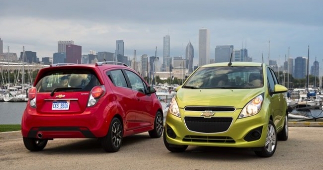 Thuế phí Việt Nam làm giá ô tô tăng 'khủng khiếp' thế nào