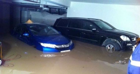 Thủy kích và những điều cần biết khi xe ngập nước