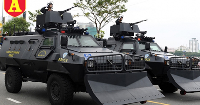 'Voi thép' S-5 hiện đại của Cảnh sát cơ động