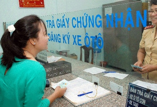 Bỏ yêu cầu xuất trình chứng minh thư khi đăng ký xe