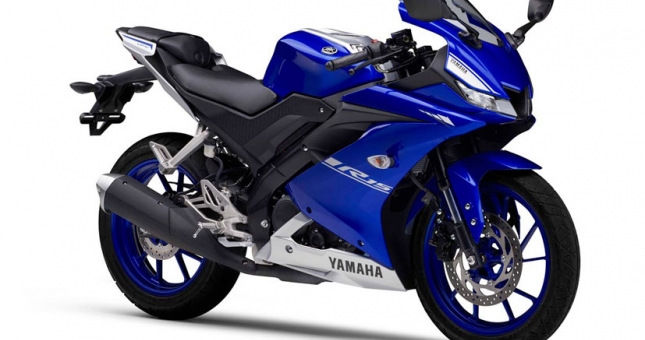 Yamaha R15 chốt giá bán chính hãng 92,9 triệu đồng