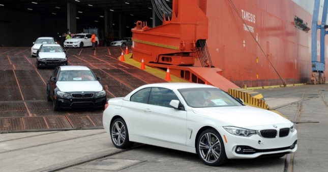 Lô xe BMW từng bị ngừng thông quan bỗng được rao bán siêu rẻ