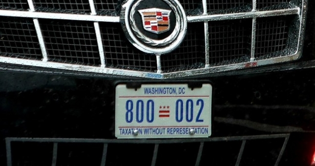 Giải nghĩa dòng chữ bí ẩn trên biển số xe Tổng thống Mỹ