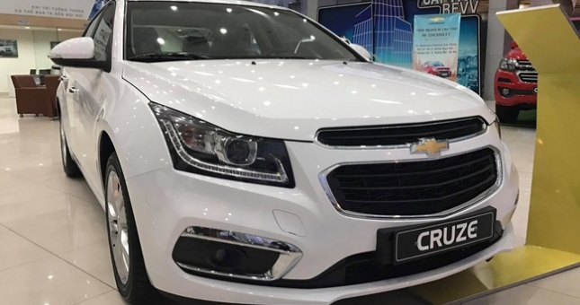 Chevrolet Cruze giảm 80 triệu,thành xe thấp nhất phân khúc