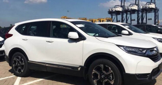 Gần 1000 xe Honda CR-V mới đã được nhập về Việt Nam