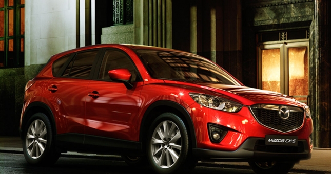 Liên tục ra hàng mới, ô tô nội giảm giá trăm triệu