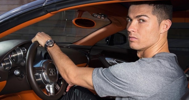 Bạo chi hơn 400 tỷ đồng, Ronaldo sở hữu chiếc siêu xe đắt nhất thế giới