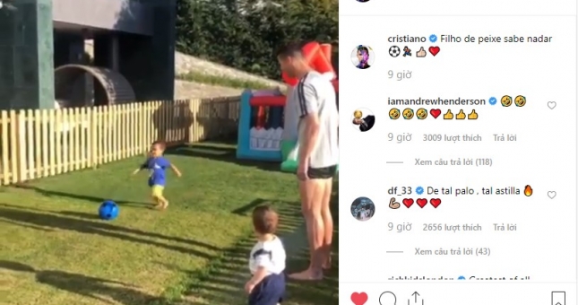 VIDEO: Con trai Ronaldo trổ tài sút bóng gây bão mạng xã hội