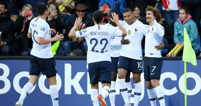 Pháp vươn lên dẫn đầu bảng tại vòng loại Euro 2020