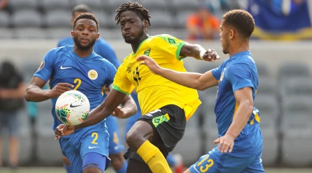 Ghi bàn phút cuối, nhà vô địch King's Cup tiến vào tứ kết Gold Cup