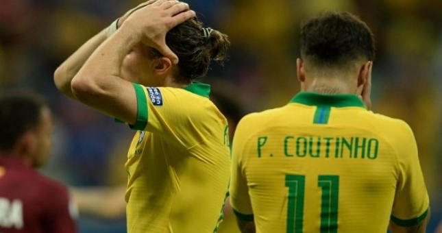 Brazil nhận tin cực xấu trước trận đại chiến với Argentina