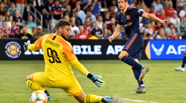 Bayern Munich giành chiến thắng tối thiểu trước AC Milan