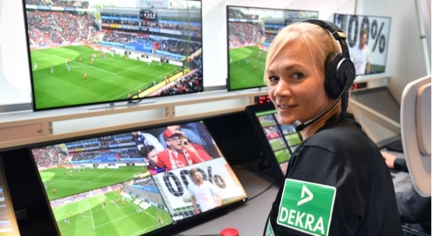 VAR sẽ được sử dụng như thế nào tại Ngoại hạng Anh?