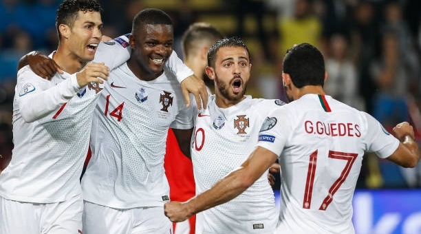 Ronaldo tỏa sáng, Bồ Đào Nha đánh bại Serbia trong trận đấu 6 bàn thắng