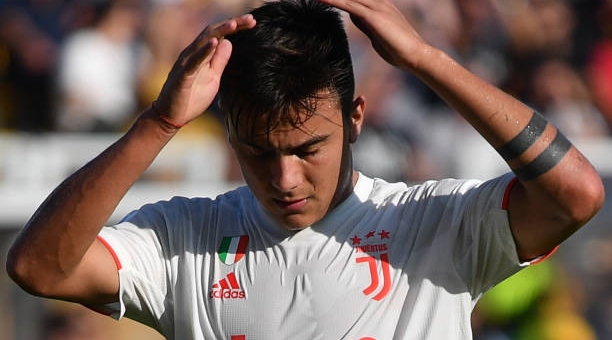 Công làm thủ phá, Juventus chia điểm đáng tiếc trong ngày vắng Ronaldo