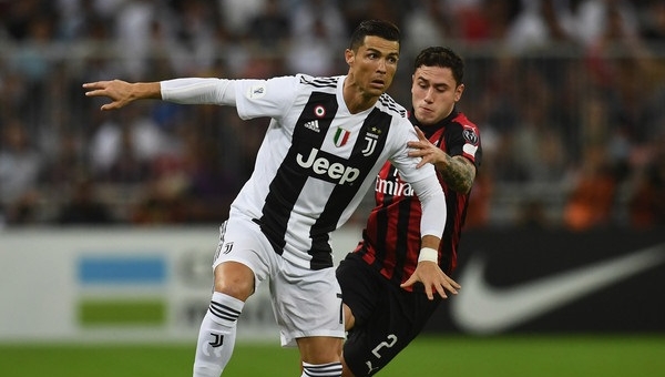 Juventus vs Milan: Cuộc chiến giữa đỉnh cao và vực sâu