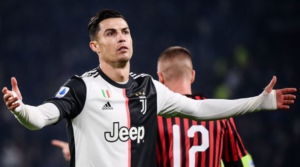 Juventus dậy sóng: Toàn đội 'đòi' Ronaldo xin lỗi vì tự ý bỏ về