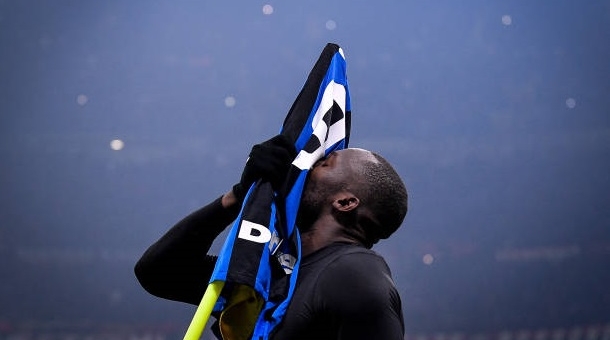 Lukaku nổ súng, Inter lội ngược dòng ngoạn mục trước Milan
