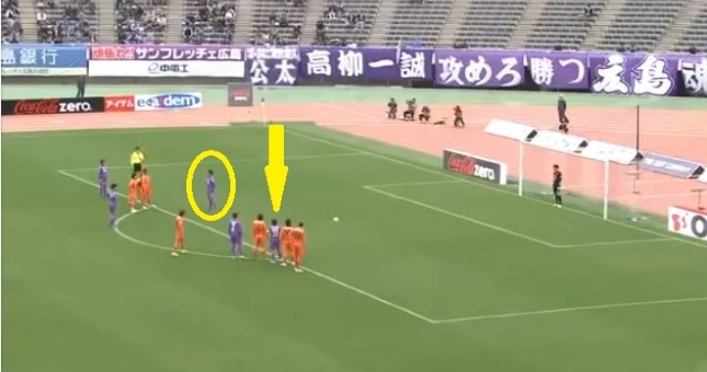 VIDEO: Pha phối hợp đá penalty 'độc nhất vô nhị', đánh lừa cả thế giới