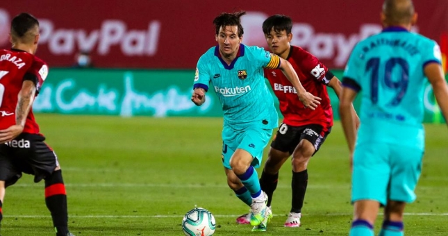 Messi tỏa sáng, Barca giành chiến thắng hủy diệt