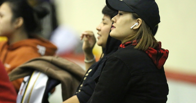 Hoa khôi BC, Nguyễn Linh Chi rạng ngời ở ghế khán giả