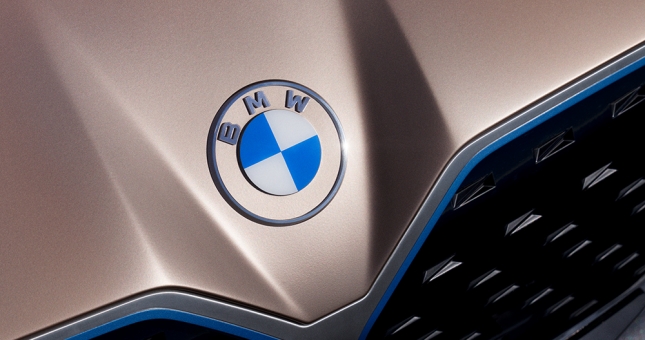 Thương hiệu BMW được đọc như thế nào mới đúng?
