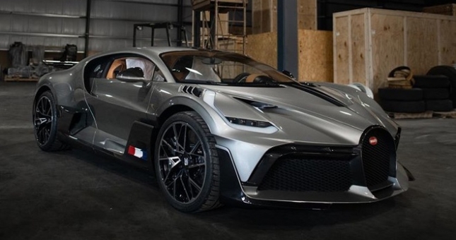 Siêu xe hàng hiếm Bugatti Divo giá gần 6 triệu đô xuất xưởng