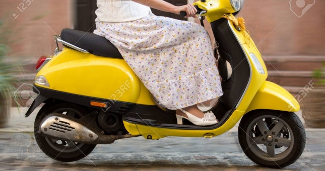 Cách đi xe ga tiết kiệm xăng nhất ít người biết