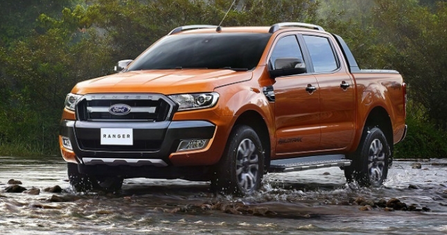 Giá xe Ford Ranger giảm gần 100 triệu, mức 'đáy' chưa từng có